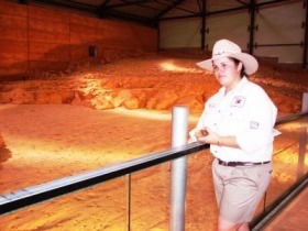Dinosaurs And Opals Four Wheel Drive Track - Broome Tourism 0