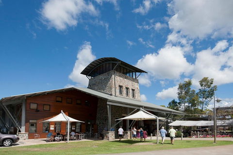 Sirromet Winery - Broome Tourism 9