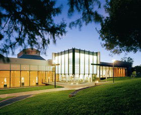 Bendigo Art Gallery - Broome Tourism 0