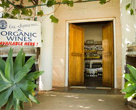 Robinvale Wines - Broome Tourism 0