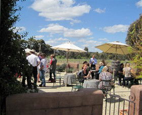 Flynns Wines & Heathcotean Bistro - Broome Tourism 0
