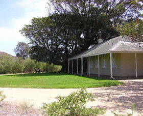 Black Rock House - Broome Tourism 0