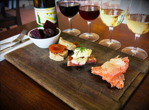 Fowles Wine - Broome Tourism 1