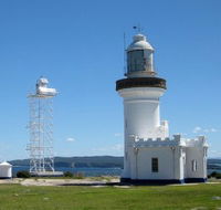 Point Perpendicular Lighthouse and Lookout - Broome Tourism