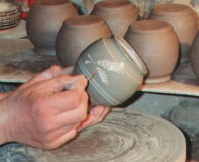 Nulladolla Pottery Group - Broome Tourism 0