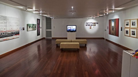 Shoalhaven City Arts Centre - Broome Tourism 2