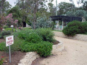 Holland Wines - Broome Tourism 1