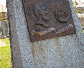 Thunderbolt's Statue And Constable Walker Memorial - Broome Tourism 0