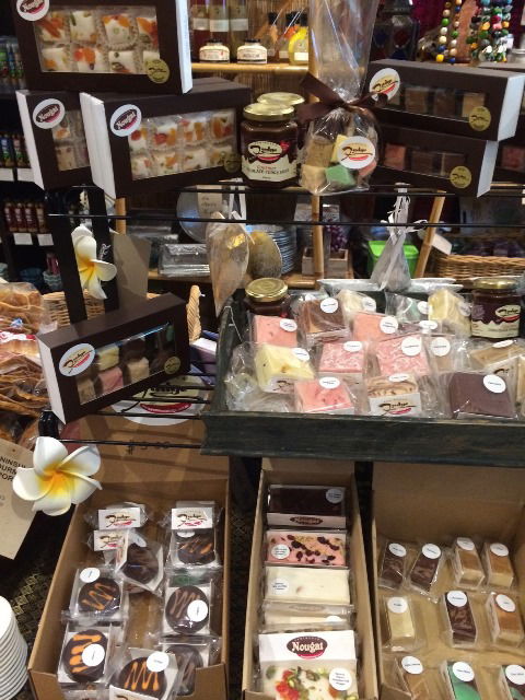 Peninsula Gourmet Emporium - Broome Tourism 2