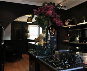 Pierre Winter Fine Jewels - Broome Tourism 0