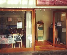 Skyfire Studio Art Gallery Tour - Broome Tourism 6