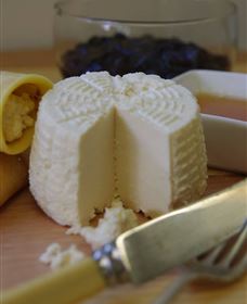 The Cheesemaking Workshop Sydney - Broome Tourism 5