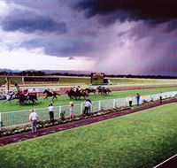 Hawkesbury Race Club - Broome Tourism