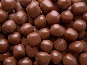 The Menz FruChocs Shop - Hahndorf - Broome Tourism 0