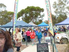 Riverland Farmers Market - Broome Tourism 1