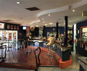 Humpty Doo Tavern - Broome Tourism 2