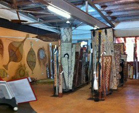 Maningrida Arts And Culture - Broome Tourism 1