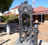 Witcombe Fountain - Broome Tourism