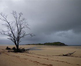 Dhamitjinya (East Woody Island) And Galaru (East Woody Beach) - Broome Tourism 3