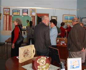 Peak Hill Art Gallery - Broome Tourism 0