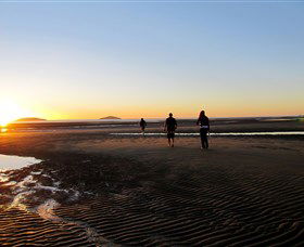 Far Beach - Broome Tourism 0