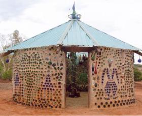 Aladdins Cave Bottlehouse - Broome Tourism 0