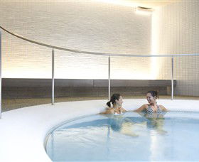 Hepburn Bathhouse & Spa - Broome Tourism 5