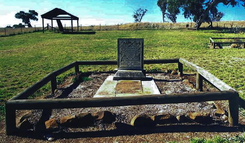 Yuranighs Aboriginal Grave Historic Site - Broome Tourism 0