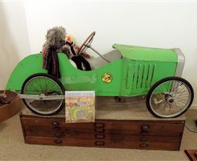 Benalla Costume And Kelly Museum - Broome Tourism 7