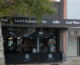 Rustik Cafe' Wine Bar - Broome Tourism 0