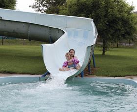 Albury Swim Centre - Broome Tourism 0