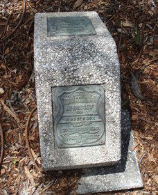 Yeppoon War Memorial - Broome Tourism 1