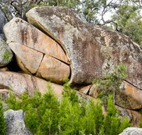 Frog Rock - Broome Tourism