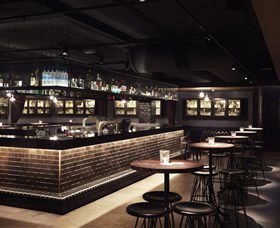 Luckyâ€™s Speakeasy - Broome Tourism 2