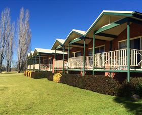 Tenterfield Golf Club - Broome Tourism 5