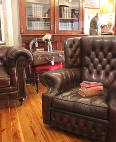 Peachtree Antiques - Broome Tourism 6