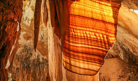 Junction Cave - Broome Tourism 2
