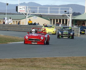 Wakefield Park Motor Racing Circuit - Broome Tourism 0