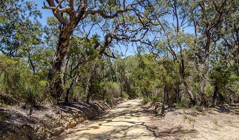 Howes Trail - Broome Tourism 0