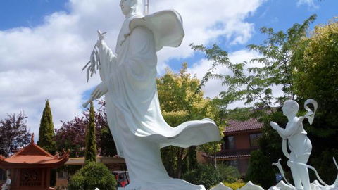 Sakyamuni Buddhist Centre/Van Hanh Monastery - Broome Tourism 3