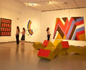 Penrith Regional Gallery And The Lewers Bequest - Broome Tourism 0