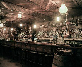Button Bar - Broome Tourism 0