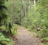 Lake walking track - Broome Tourism