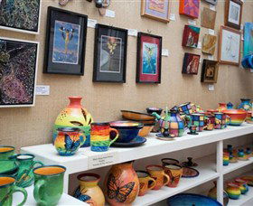 Nimbin Artists Gallery - Broome Tourism 3