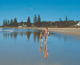 Brooms Head Main Beach - Broome Tourism 1