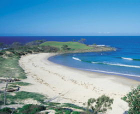 Angourie Beach - Broome Tourism 1