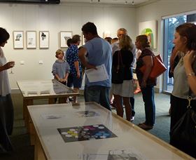 Lone Goat Gallery - Broome Tourism 4