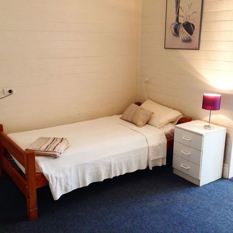 Estreet Guesthouse - Broome Tourism 0