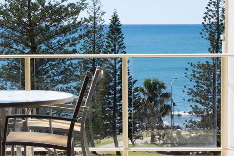 Pacific Beach Resort - Broome Tourism 0