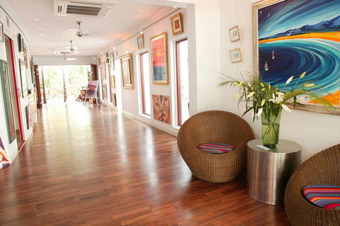 Barefoot Art Food Wine - Broome Tourism 0